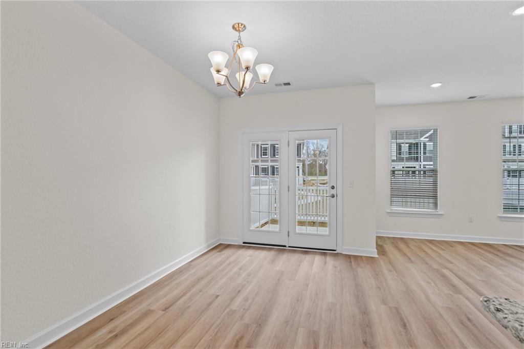 4908 Apricot Way Property Photo 15