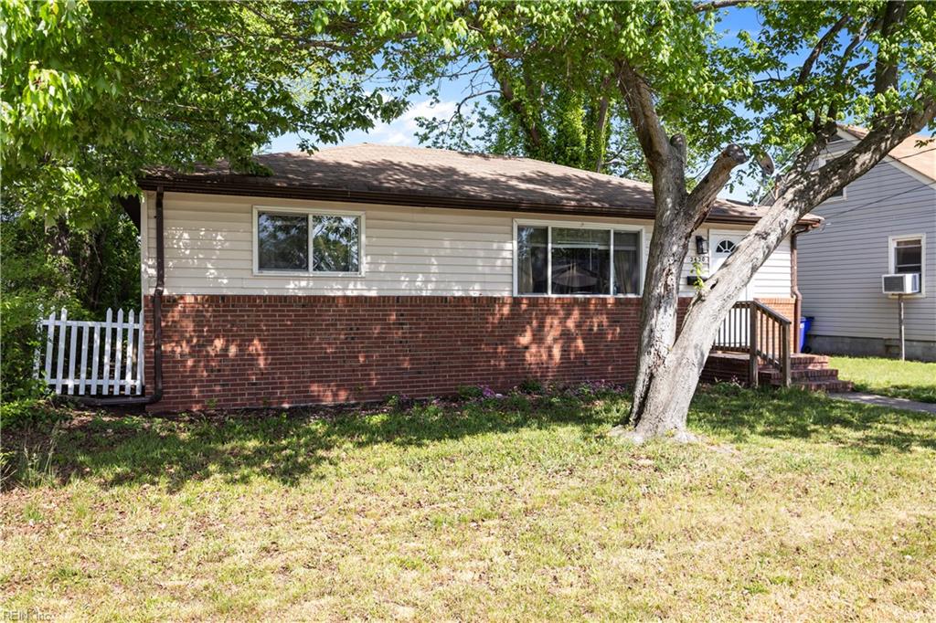 2420 Wyoming Ave Property Photo 2