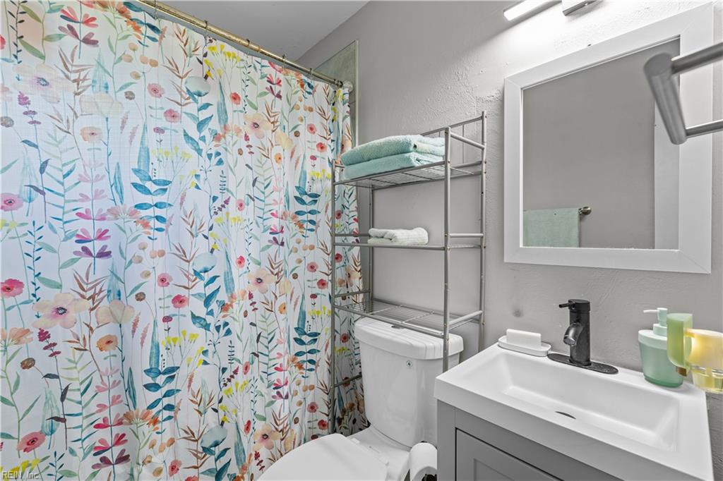 2420 Wyoming Ave Property Photo 16