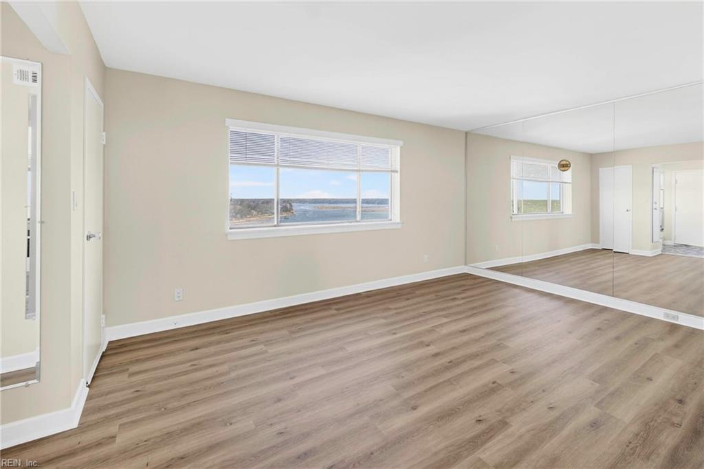 3300 Ocean Shore Ave Property Photo 5