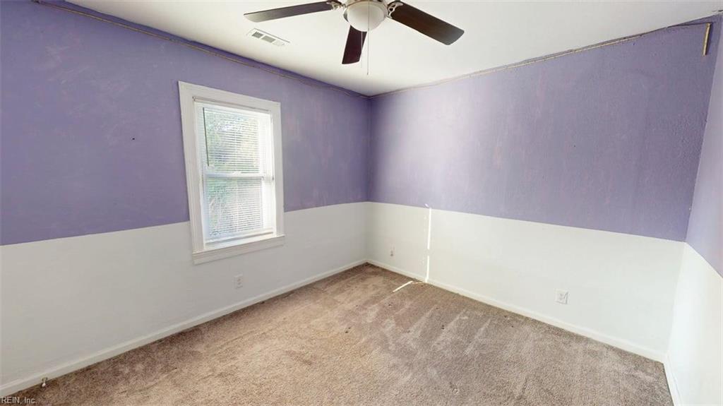 910 22nd St Property Photo 13