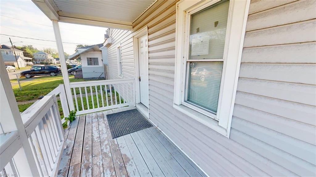 910 22nd St Property Photo 37