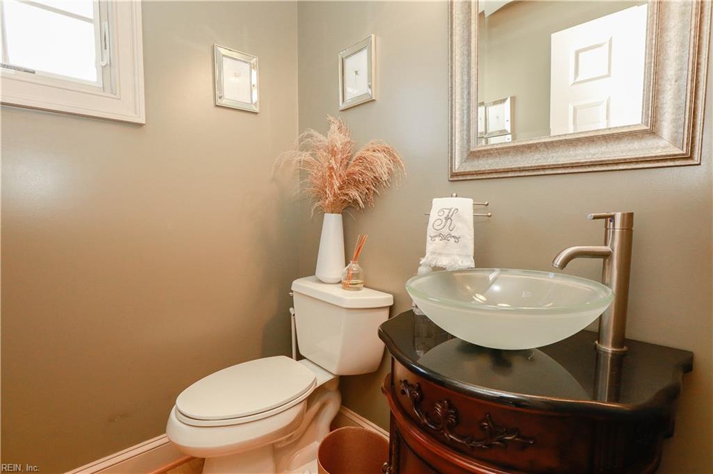 7 Channel Ln Property Photo 13