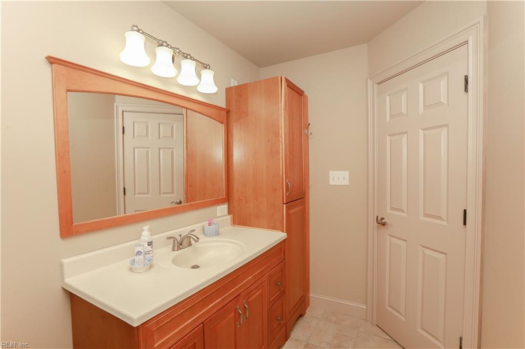 7 Channel Ln Property Photo 32