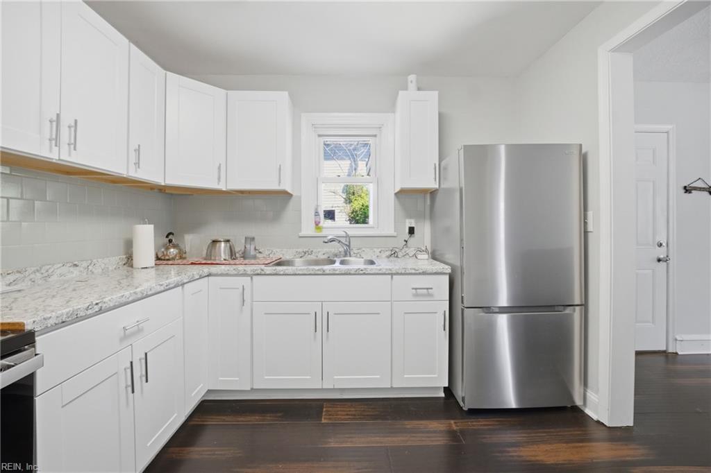 1713 Bay Ave Property Photo 8
