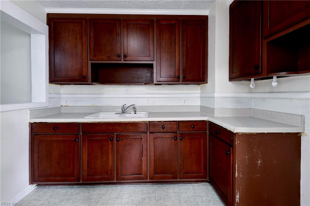22 Morrison Ave Property Photo 8