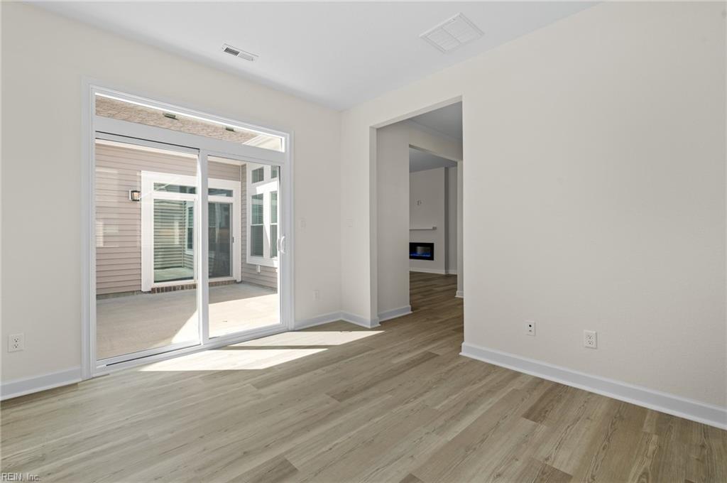 2400 Venture Way Property Photo 6
