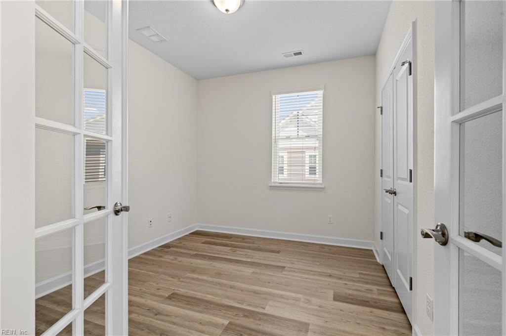 2400 Venture Way Property Photo 11