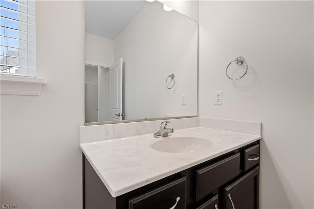 2400 Venture Way Property Photo 19