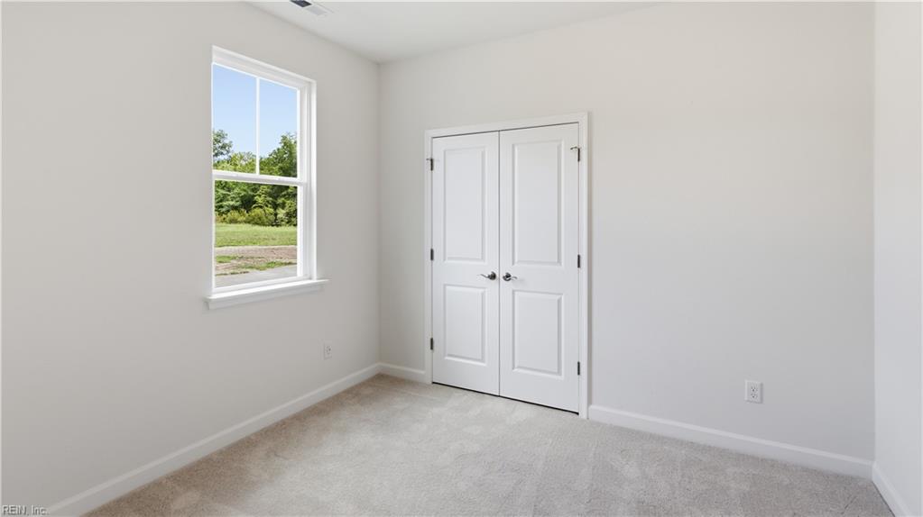 1000 Regal Rd Property Photo 14
