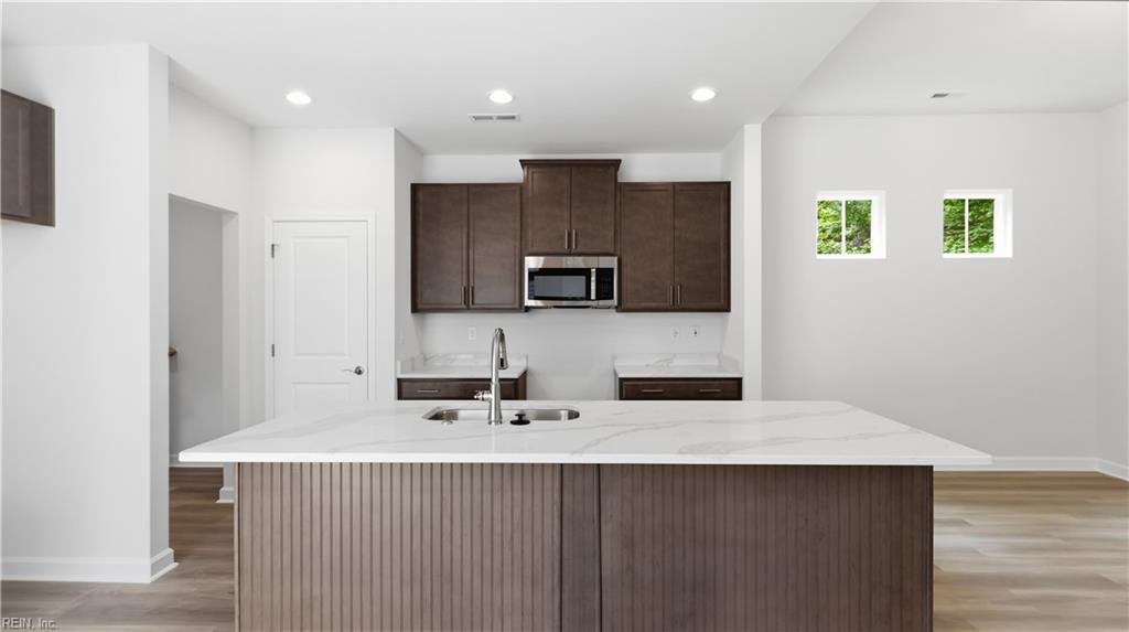 1000 Regal Rd Property Photo 18