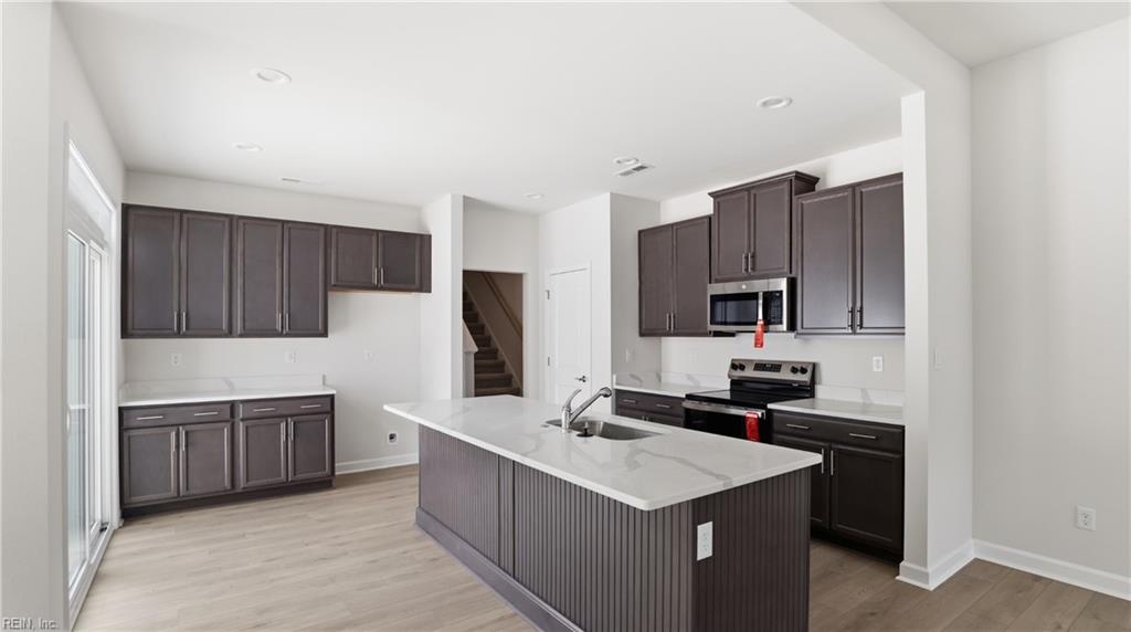 2400 Venture Way Property Photo 21