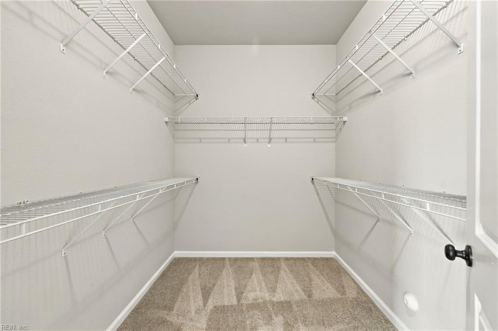 208 Halifax Ct Property Photo 26