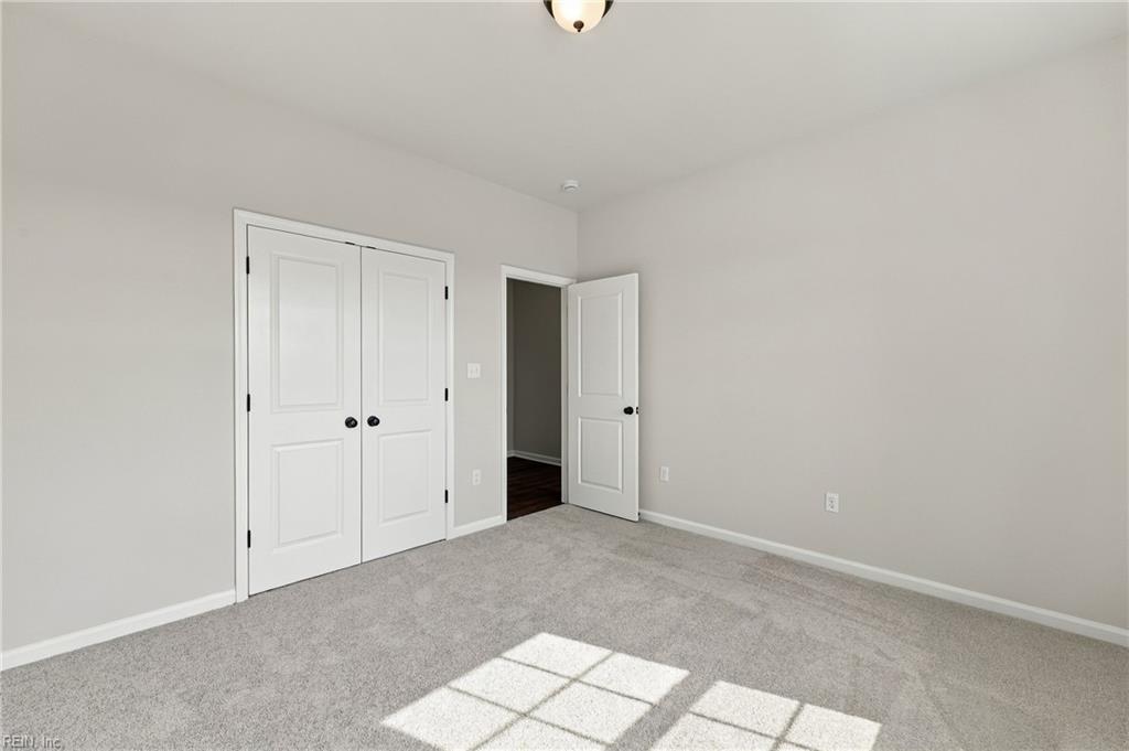 208 Halifax Ct Property Photo 33