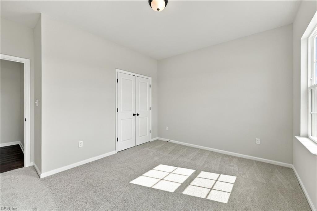 208 Halifax Ct Property Photo 36