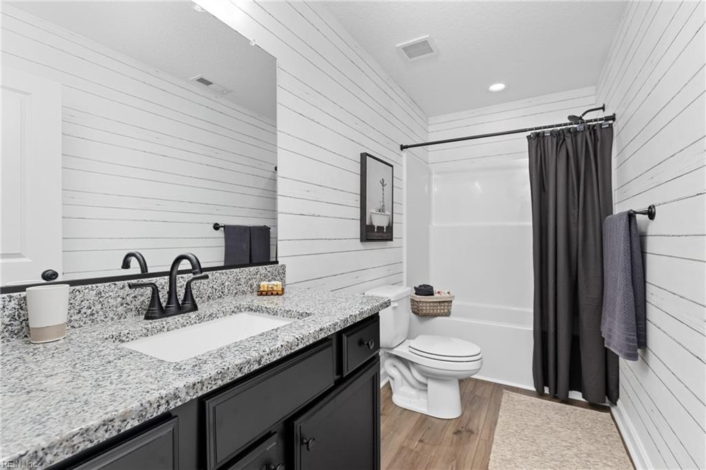 1036 Bennett's Arch Property Photo 14