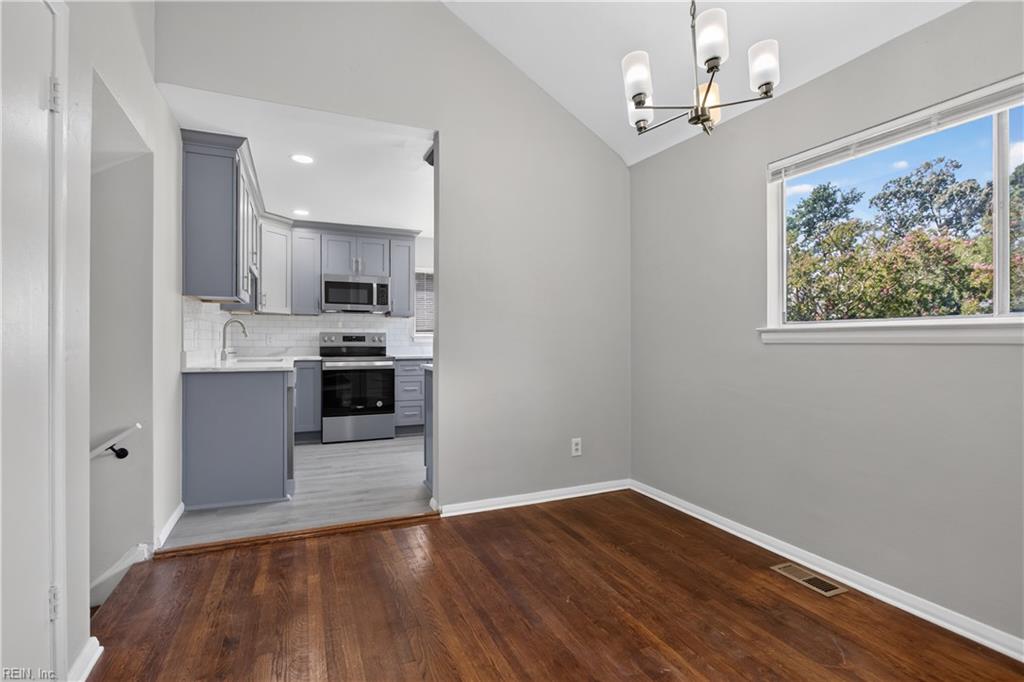 426 Beacon Hill Cir Property Photo 10