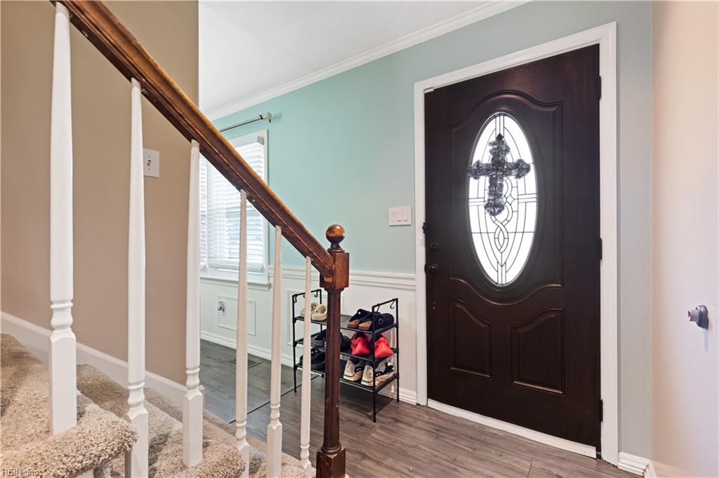 100 Horseshoe Lndg Property Photo 9