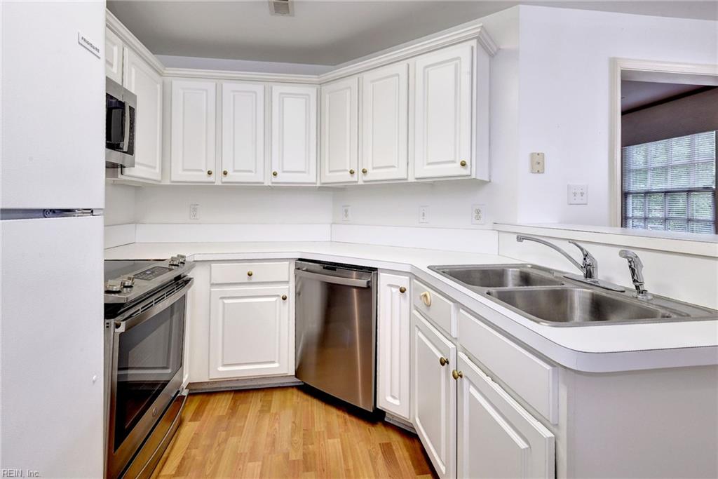 237 Woodmere Dr Property Photo 8
