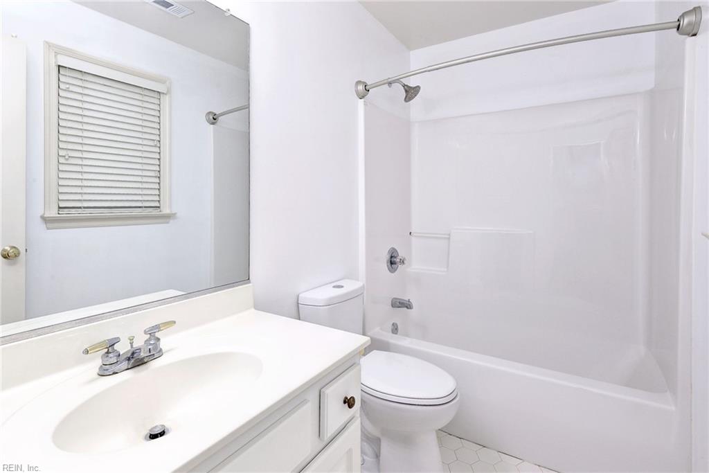 237 Woodmere Dr Property Photo 21