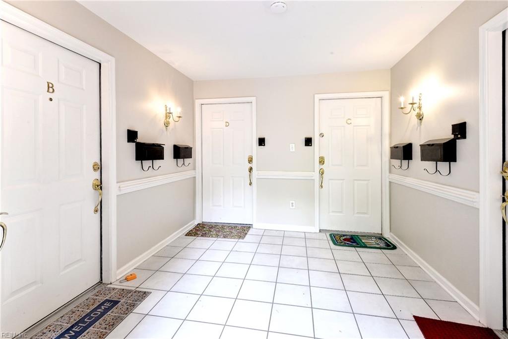 237 Woodmere Dr Property Photo 28