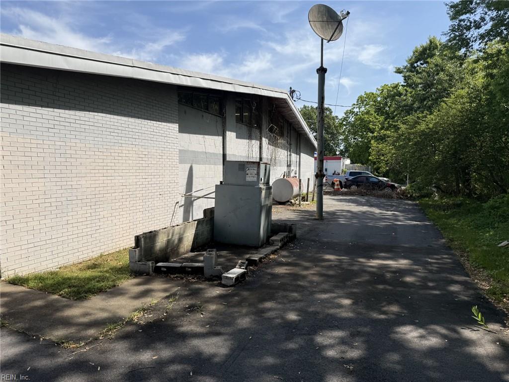 1231 Norview Ave Property Photo 18