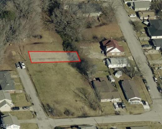 708 Ellington Ave Property Photo 1