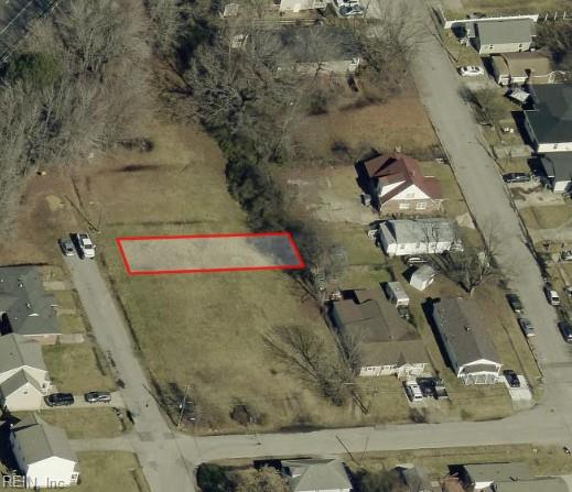 706 Ellington AVE Property Photo 1