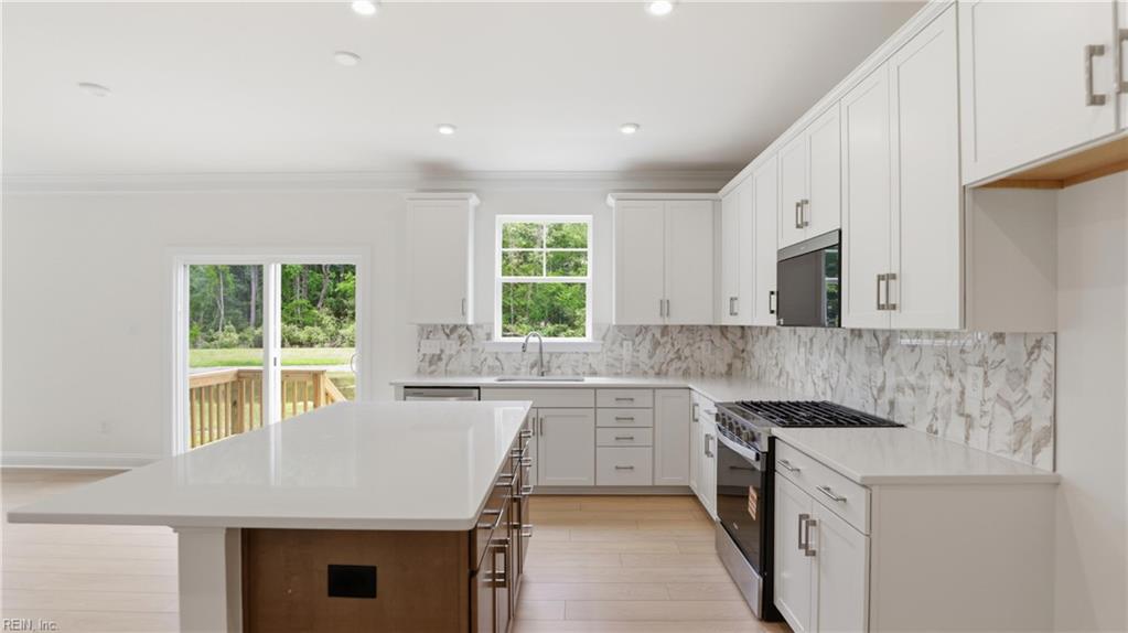 11 Valmoore Dr Property Photo 12