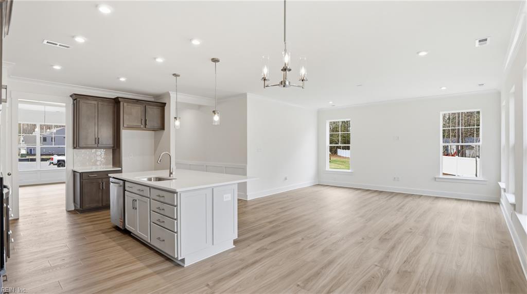 2049 Swiss Ln Property Photo 14