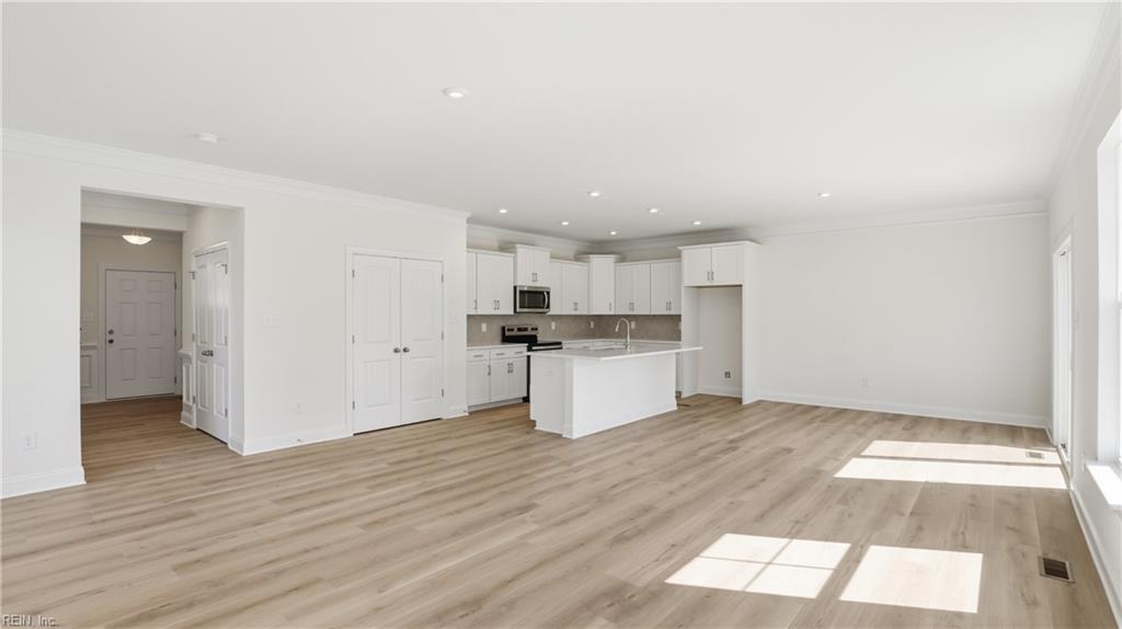6330 Kelly's Pl Property Photo 5
