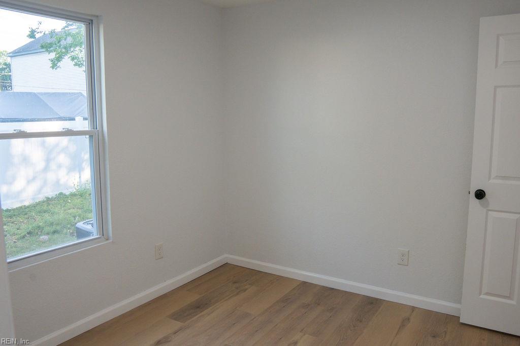 35 Sycamore Ave Property Photo 24