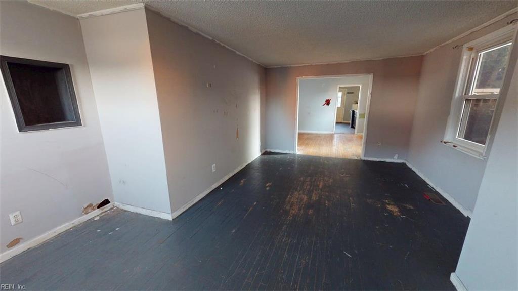 1128 Hugo St Property Photo 3