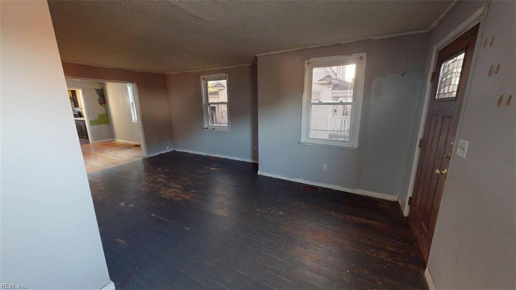 1128 Hugo St Property Photo 5