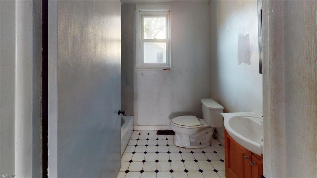 1128 Hugo St Property Photo 30