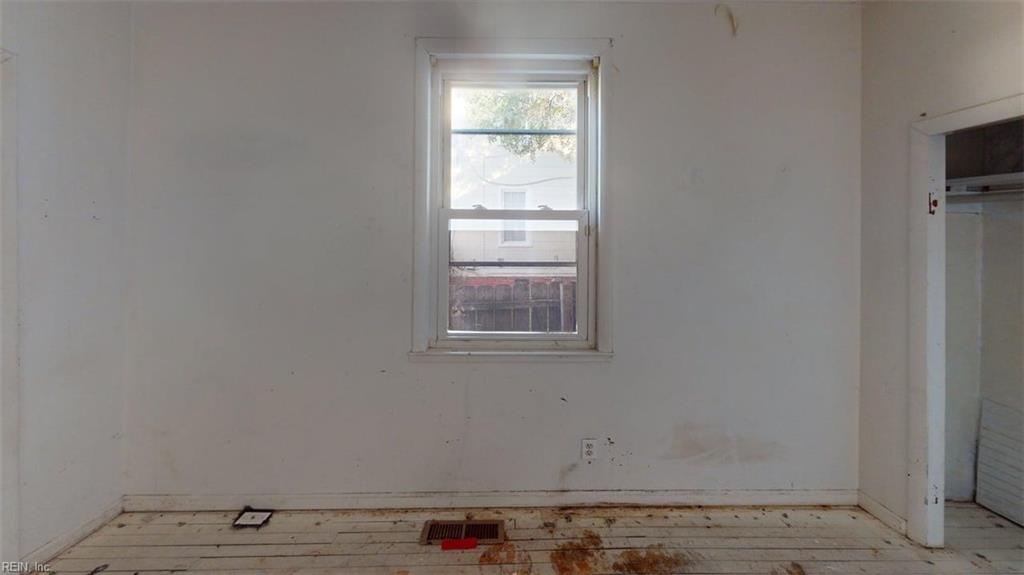 1128 Hugo St Property Photo 32