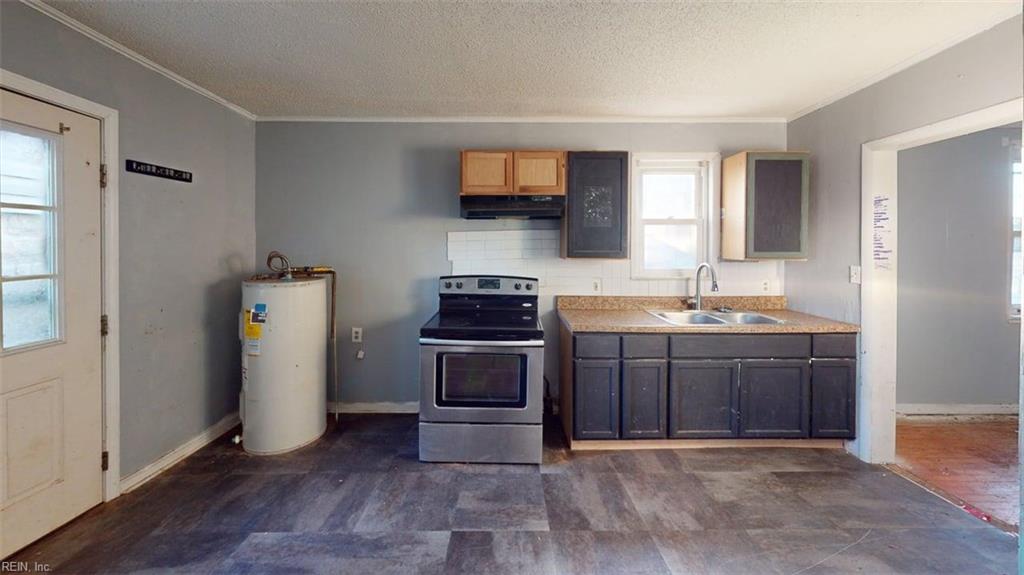 1128 Hugo St Property Photo 35