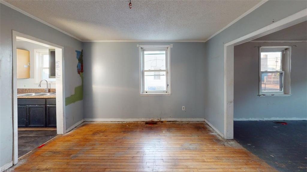 1128 Hugo St Property Photo 38