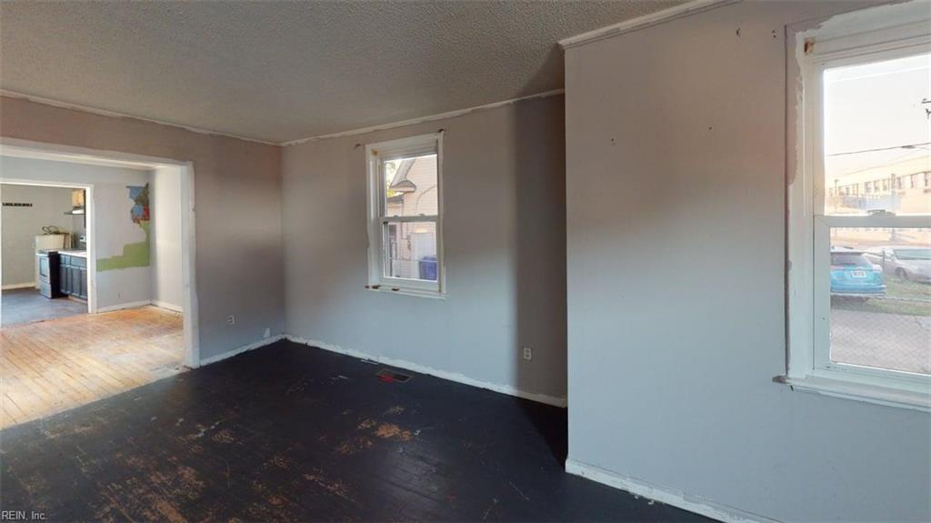 1128 Hugo St Property Photo 39