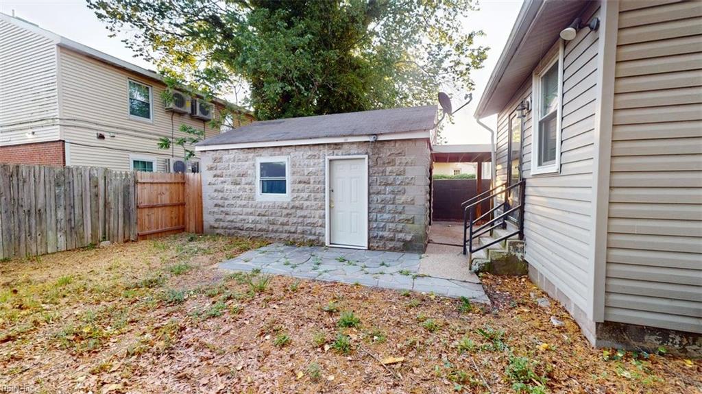 1128 Hugo St Property Photo 42