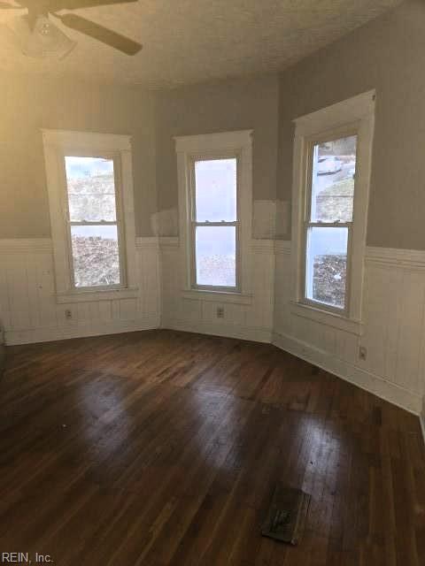 419 Craig St Property Photo 5