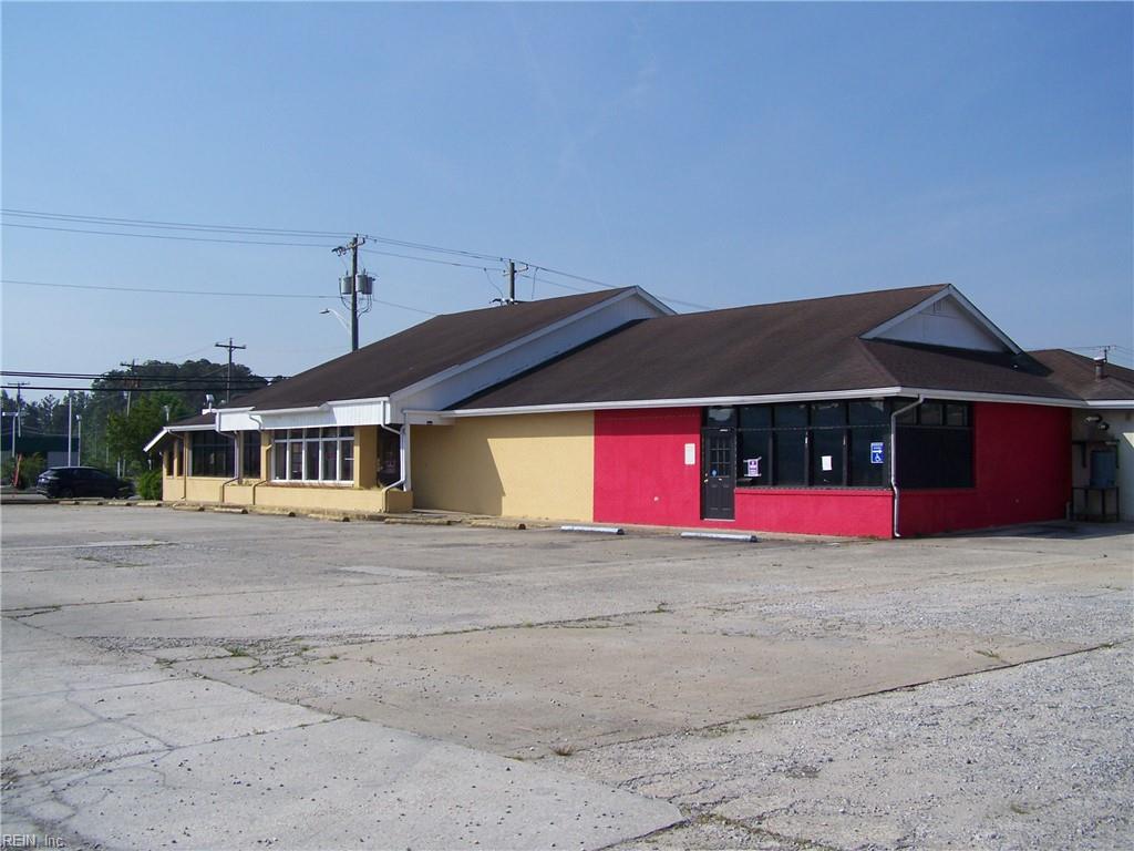 1324 Armory Dr Property Photo 3