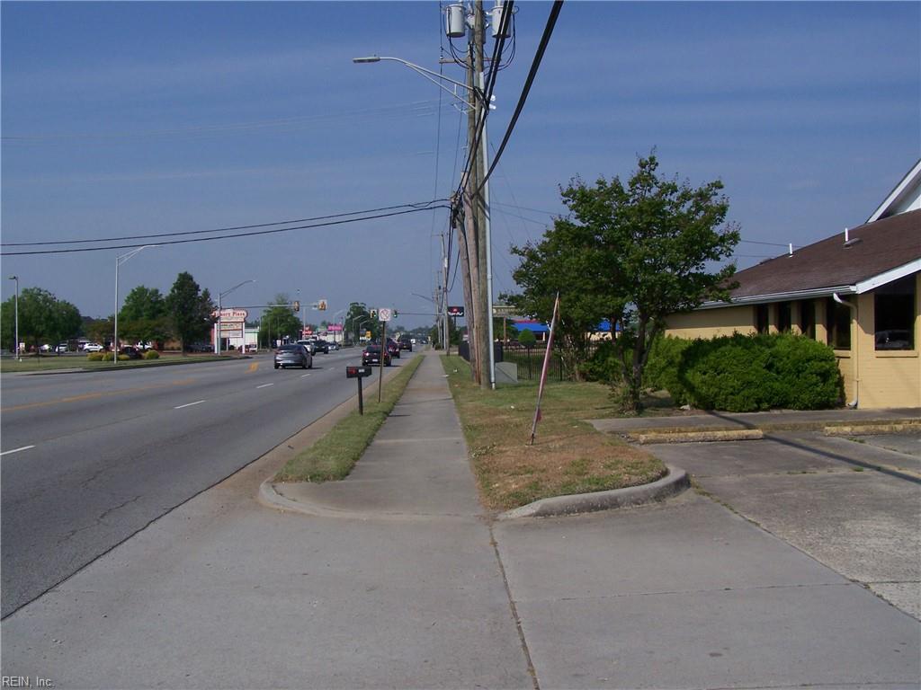 1324 Armory Dr Property Photo 16