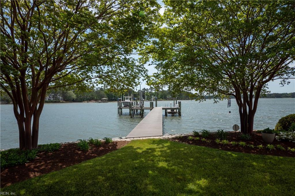 1700 River Ct Property Photo 7