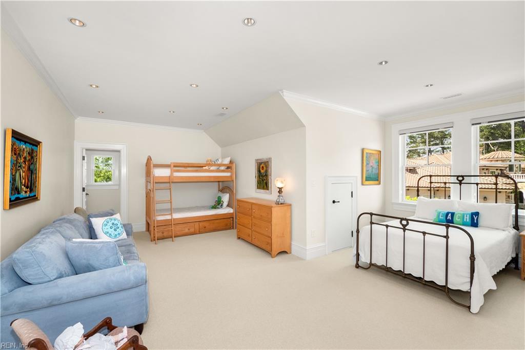 1700 River Ct Property Photo 35
