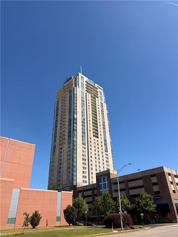 4545 Commerce St Property Photo 1