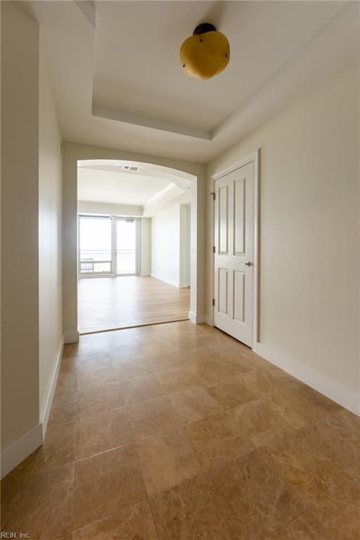 4545 Commerce St Property Photo 4