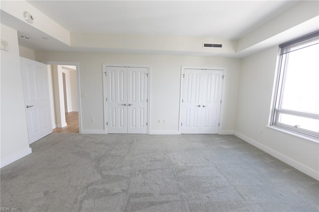 4545 Commerce St Property Photo 10