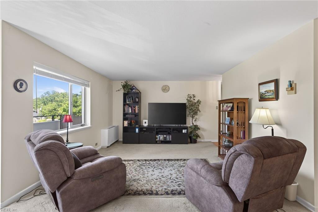 7320 Glenroie Ave Property Photo 11