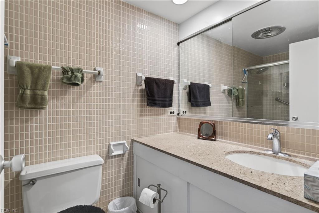 7320 Glenroie Ave Property Photo 23